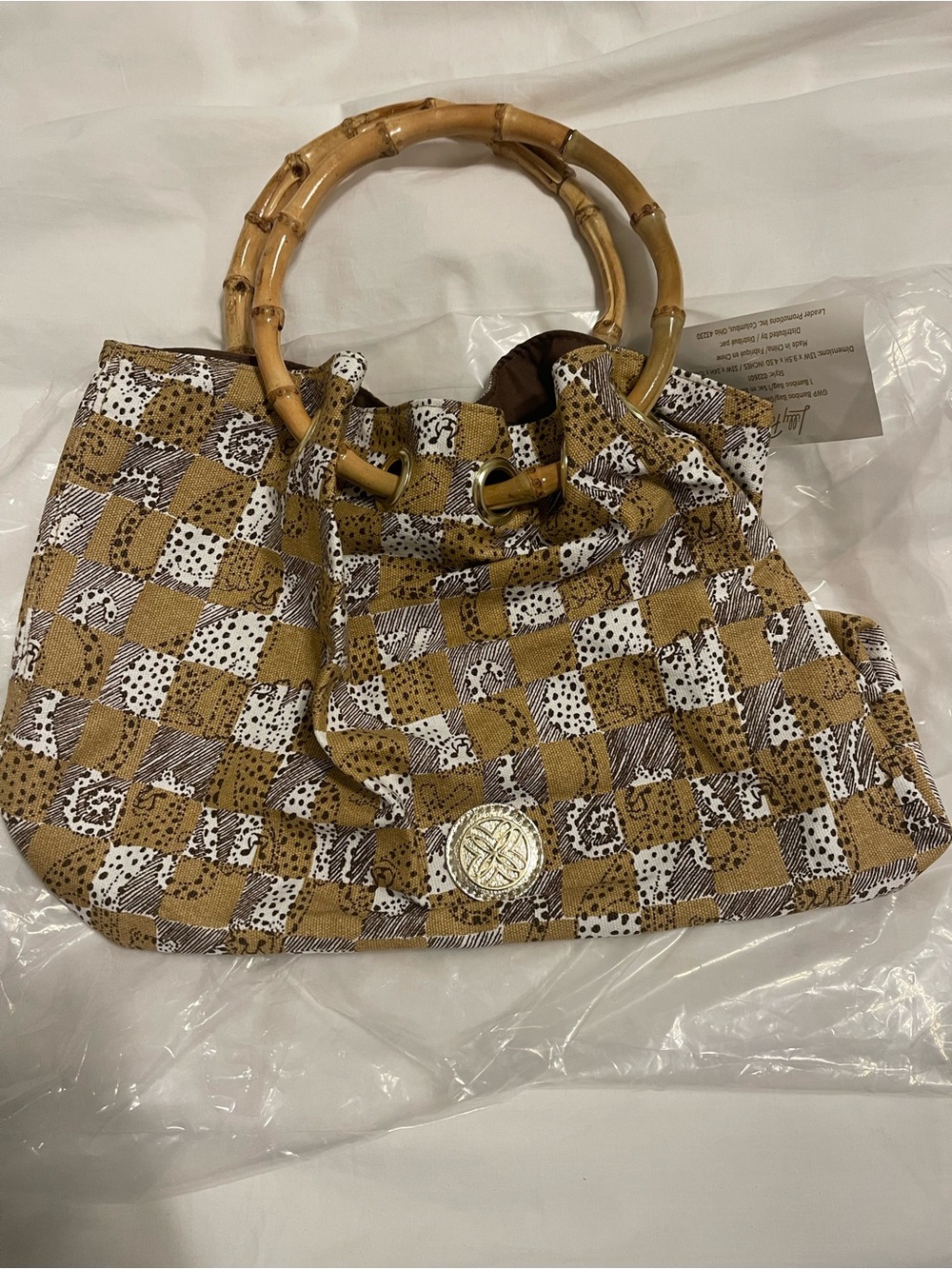 Lilkly Pulitzer Pattern Bamboo Handle Tote Bag in Tan & White